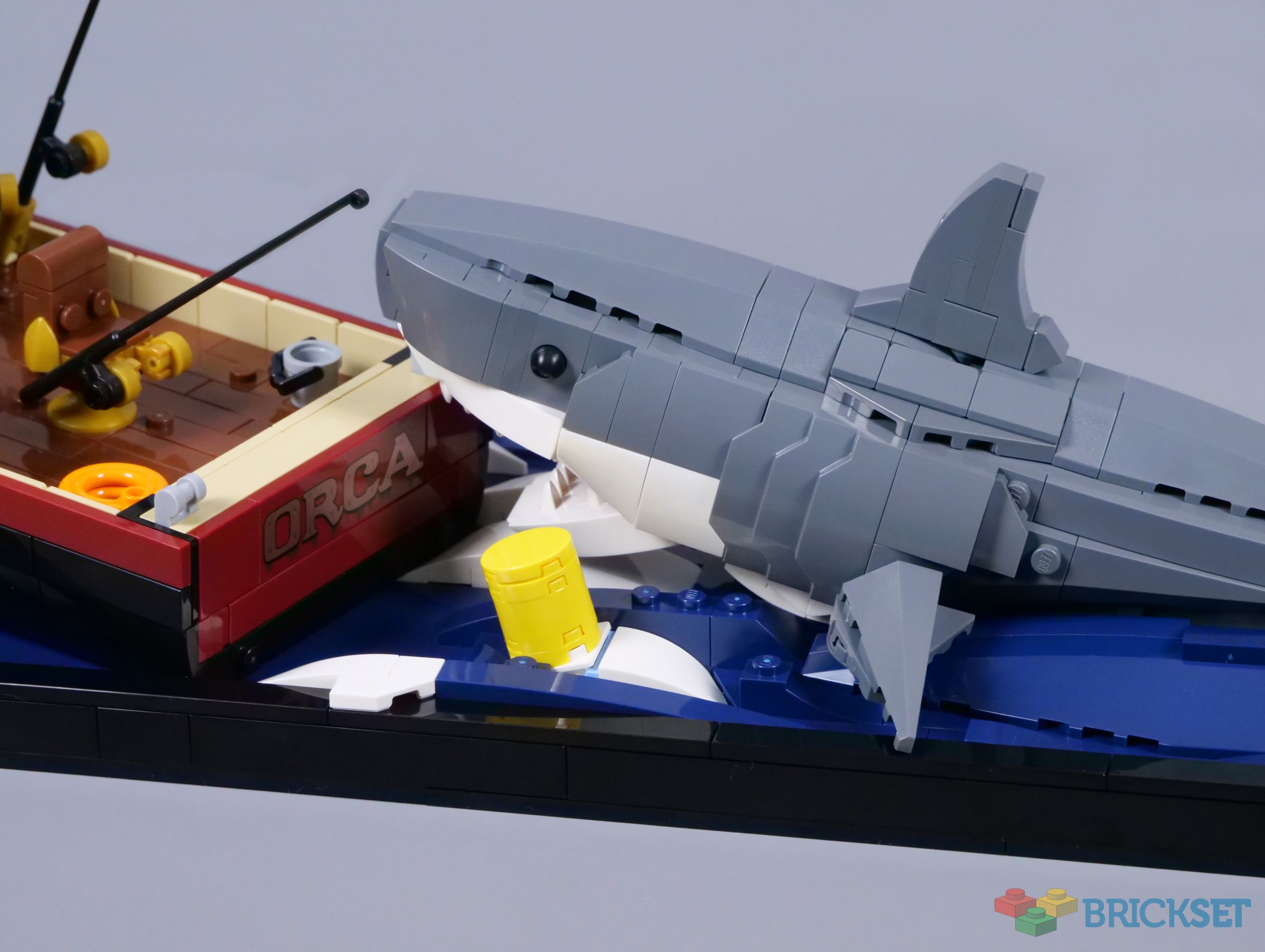 LEGO 21350 Jaws review | Brickset